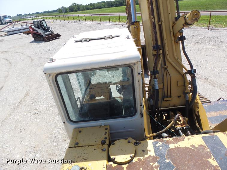image for item DB5855 1993 Komatsu PC200LC-5 excavator