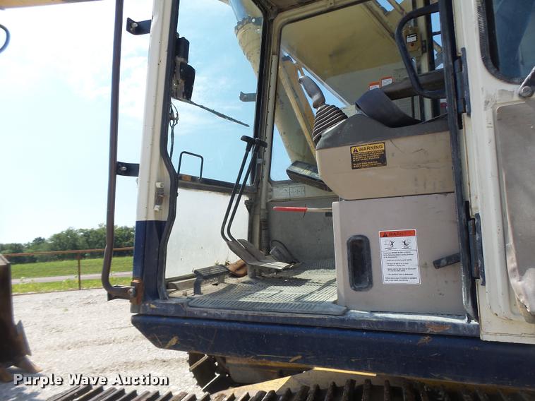 image for item DB5855 1993 Komatsu PC200LC-5 excavator