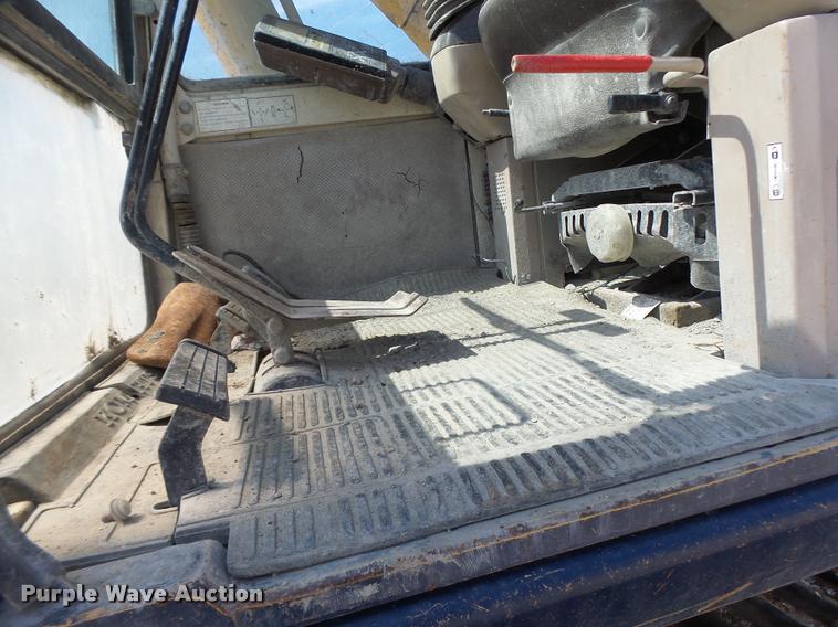 image for item DB5855 1993 Komatsu PC200LC-5 excavator