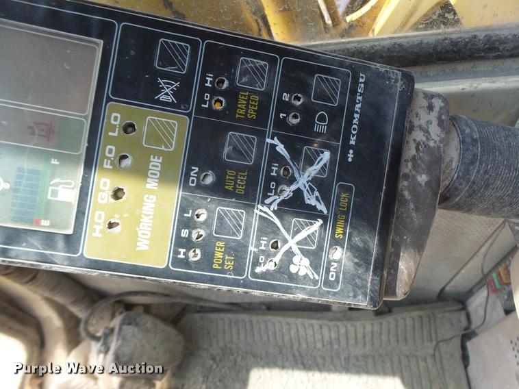 image for item DB5855 1993 Komatsu PC200LC-5 excavator