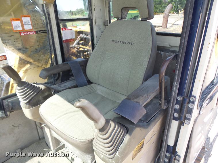 image for item DB5855 1993 Komatsu PC200LC-5 excavator