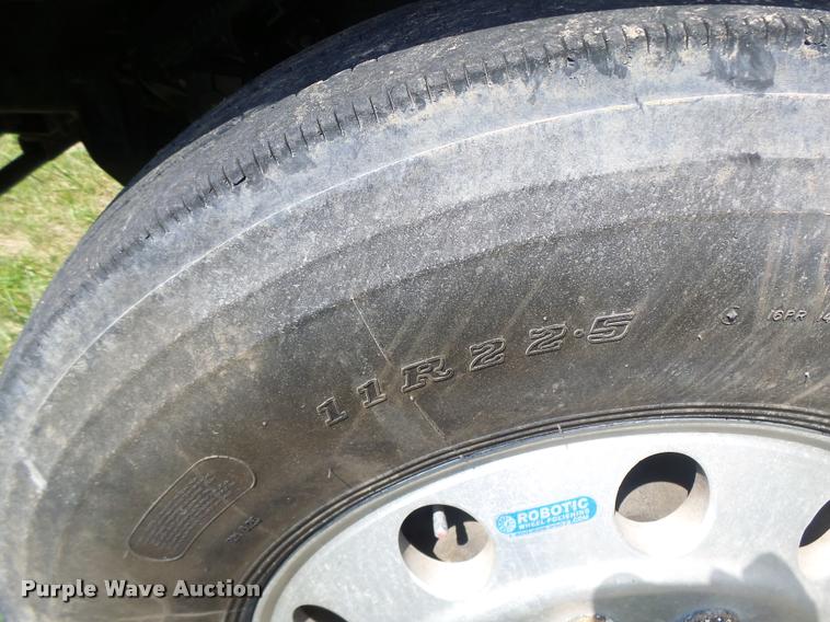 image for item DB5856 2000 Sterling A9500 vacuum truck