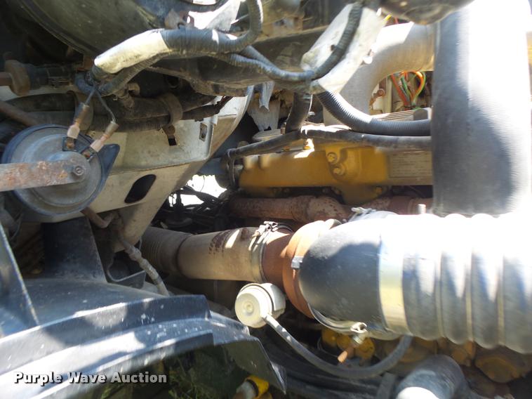 image for item DB5856 2000 Sterling A9500 vacuum truck