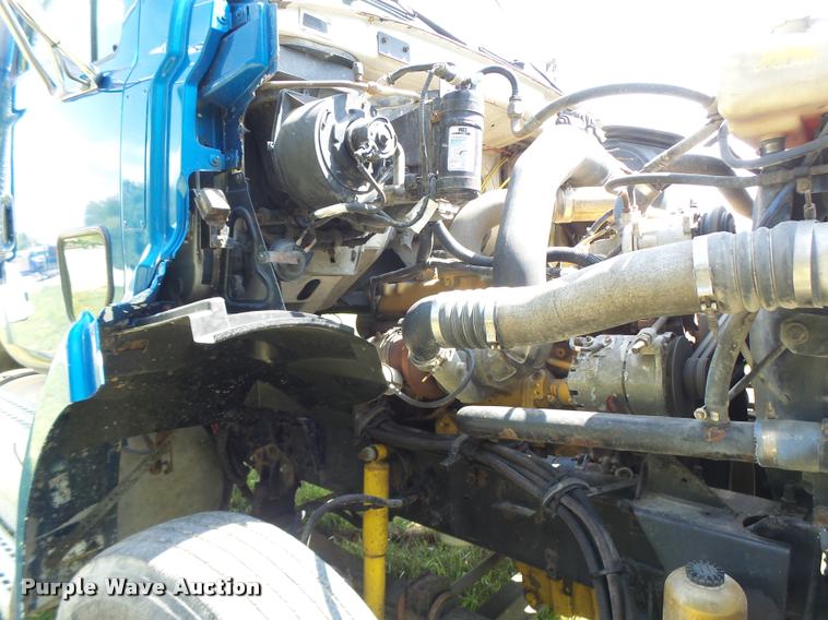 image for item DB5856 2000 Sterling A9500 vacuum truck