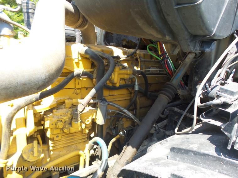 image for item DB5856 2000 Sterling A9500 vacuum truck