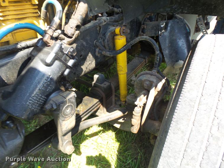 image for item DB5856 2000 Sterling A9500 vacuum truck