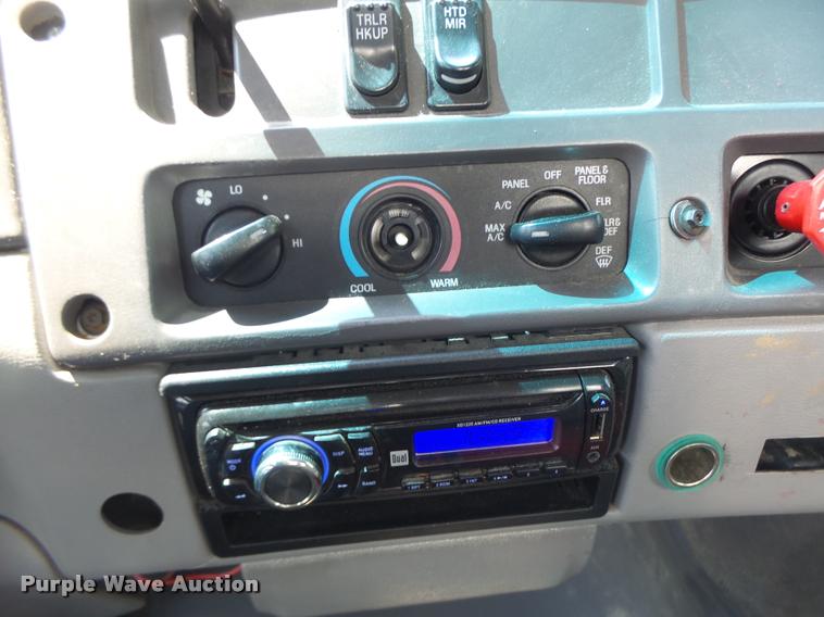 image for item DB5856 2000 Sterling A9500 vacuum truck