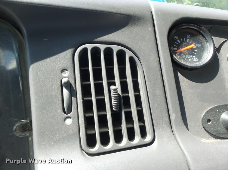 image for item DB5856 2000 Sterling A9500 vacuum truck