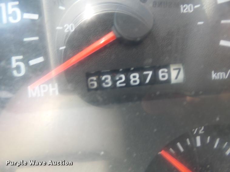 image for item DB5856 2000 Sterling A9500 vacuum truck