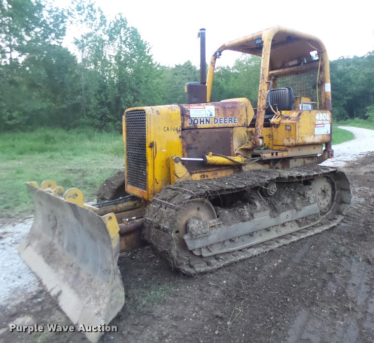 image for item DB5860 1986 John Deere 450E LT dozer