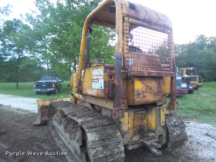 image for item DB5860 1986 John Deere 450E LT dozer