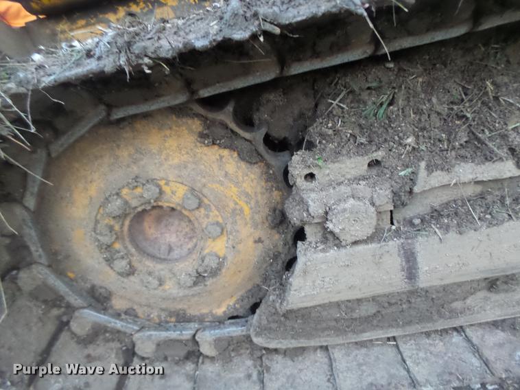 image for item DB5860 1986 John Deere 450E LT dozer