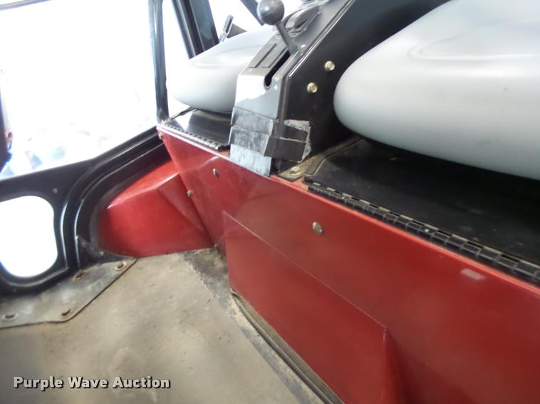 image for item DB5861 Toro Multi Pro 5700D turf sprayer