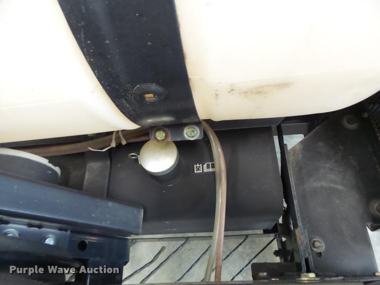 image for item DB5861 Toro Multi Pro 5700D turf sprayer