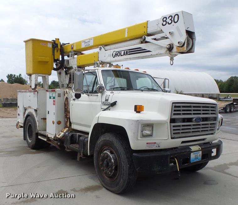 image for item DB5865 1991 Ford F700 bucket truck