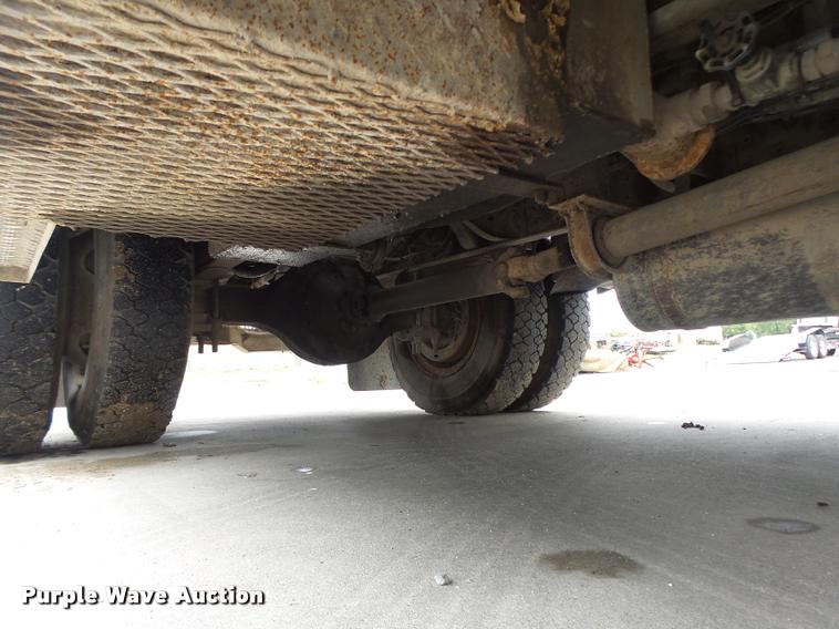 image for item DB5865 1991 Ford F700 bucket truck