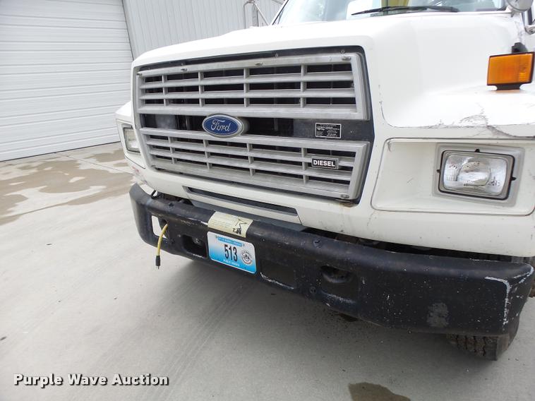 image for item DB5865 1991 Ford F700 bucket truck