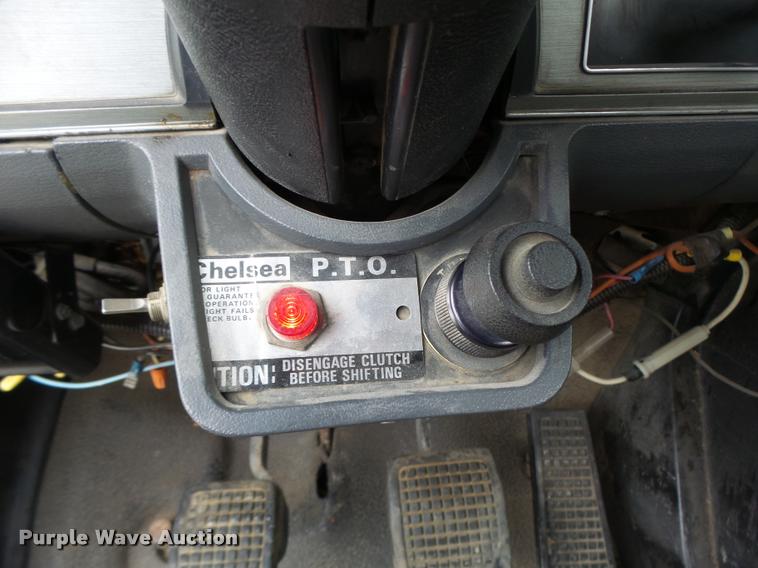 image for item DB5865 1991 Ford F700 bucket truck