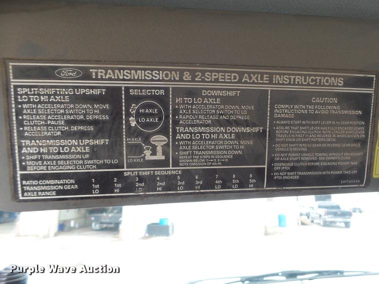 image for item DB5865 1991 Ford F700 bucket truck