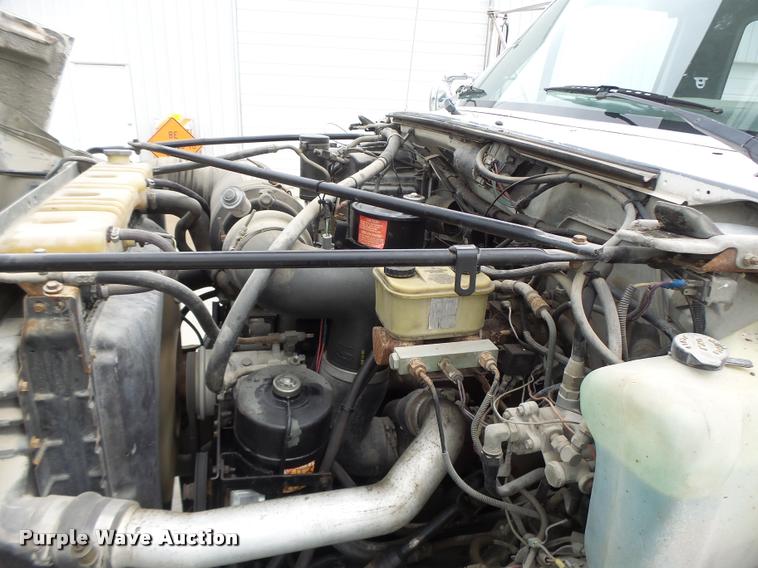 image for item DB5865 1991 Ford F700 bucket truck