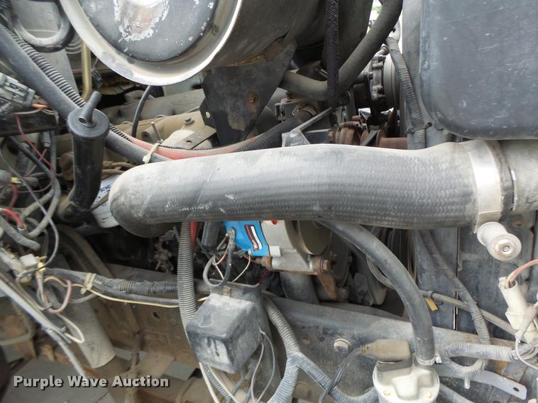 image for item DB5865 1991 Ford F700 bucket truck