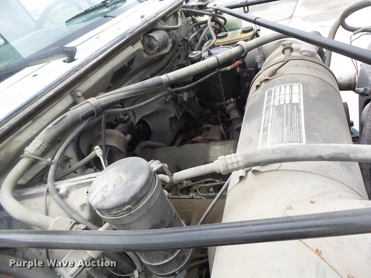 image for item DB5865 1991 Ford F700 bucket truck