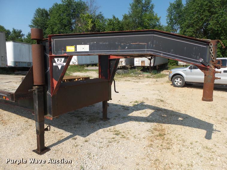 image for item DB7435 PJ 25TAGNDV equipment trailer