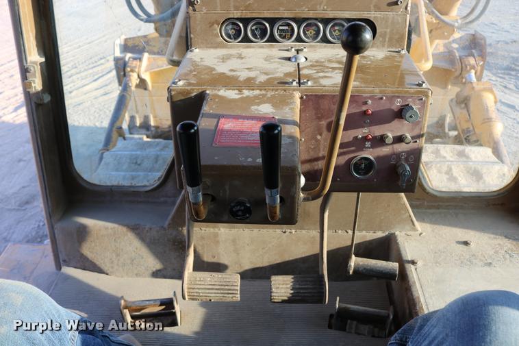 image for item DB9273 1979 Caterpillar D8K dozer