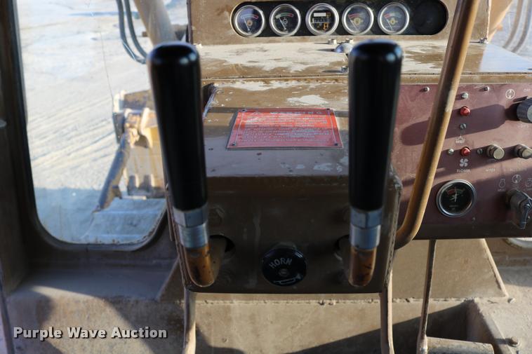 image for item DB9273 1979 Caterpillar D8K dozer