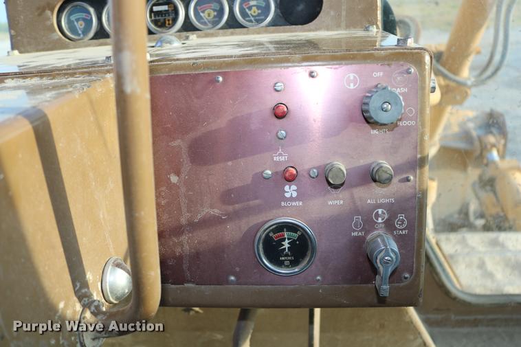 image for item DB9273 1979 Caterpillar D8K dozer