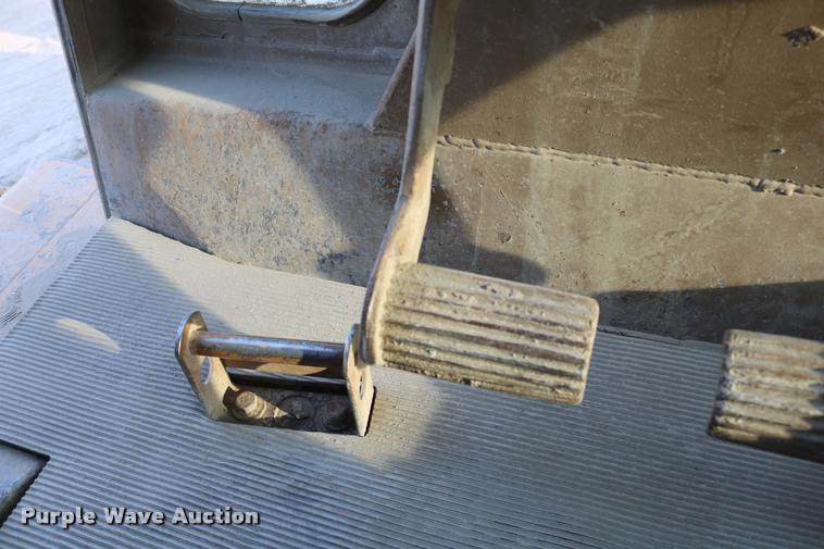 image for item DB9273 1979 Caterpillar D8K dozer