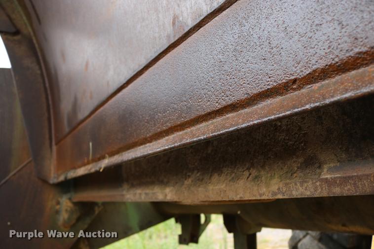 image for item DB9282 Clark 290M conventional scraper