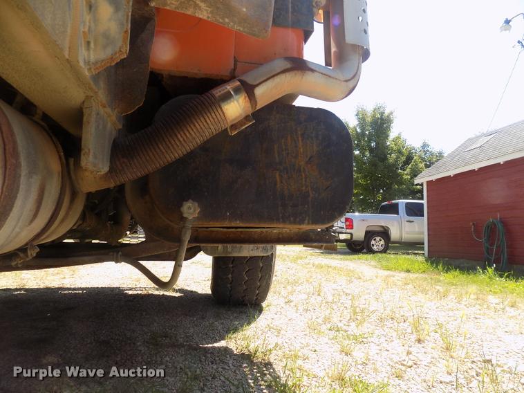 image for item DC4932 1995 International 4900 dump truck