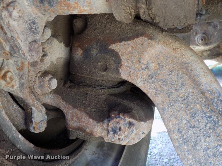 image for item DC4932 1995 International 4900 dump truck