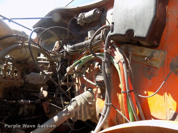 image for item DC4932 1995 International 4900 dump truck