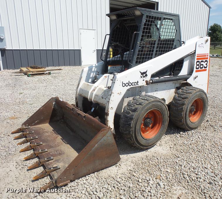 image for item DC5410 1999 Bobcat 863 skid steer