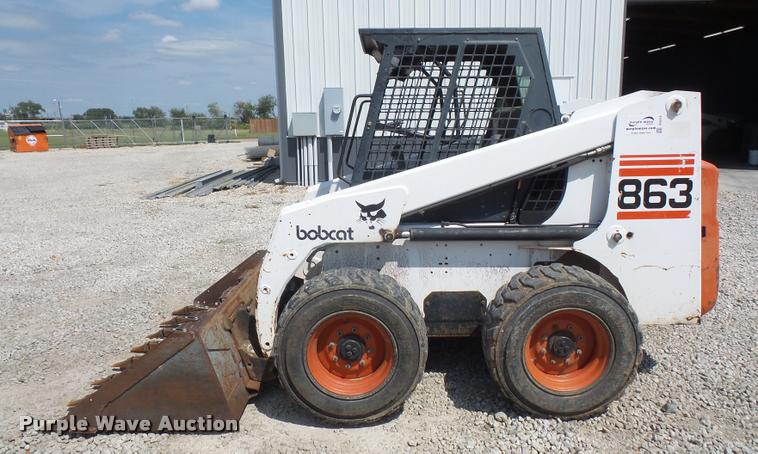 image for item DC5410 1999 Bobcat 863 skid steer