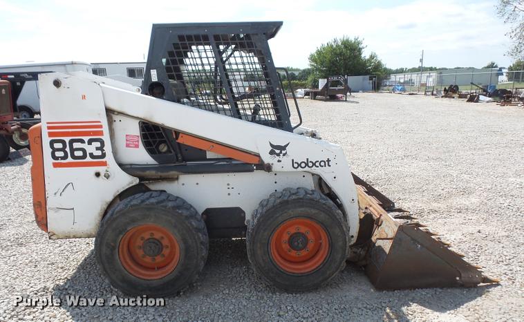 image for item DC5410 1999 Bobcat 863 skid steer