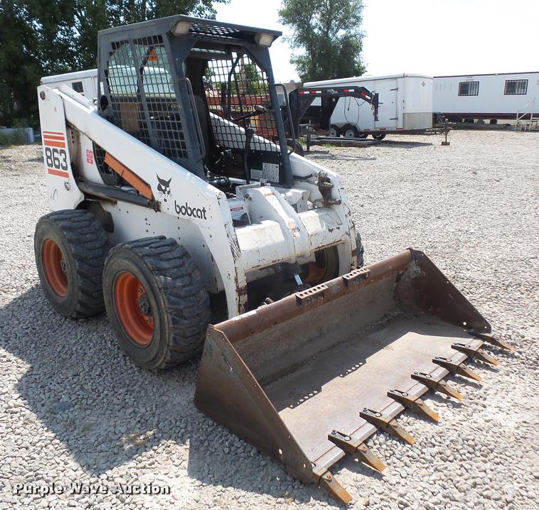 image for item DC5410 1999 Bobcat 863 skid steer
