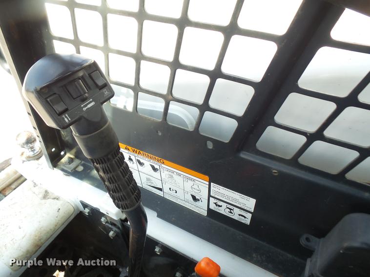 image for item DC5410 1999 Bobcat 863 skid steer