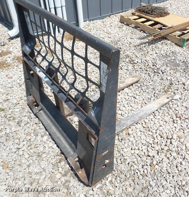 image for item DC5427 Skid steer pallet forks