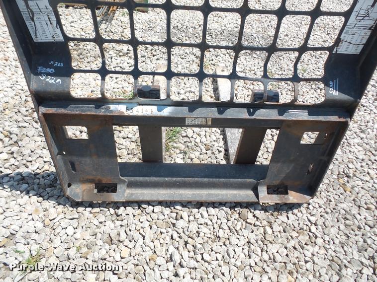 image for item DC5427 Skid steer pallet forks
