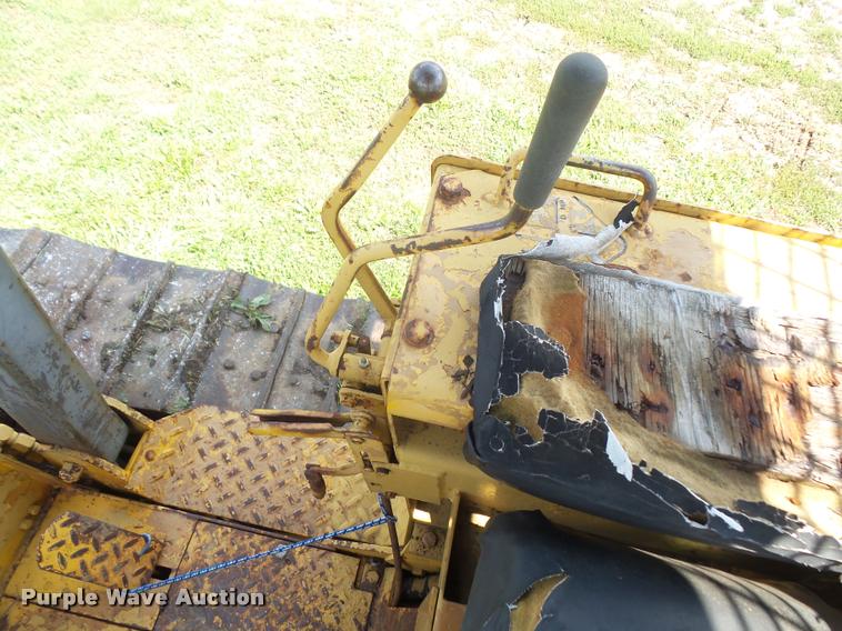 image for item DC5492 1973 Case 450 dozer