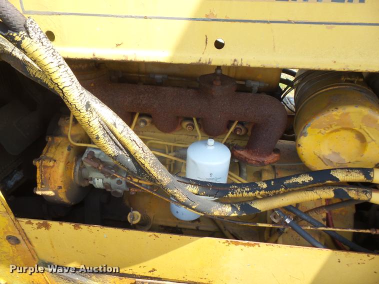 image for item DC5492 1973 Case 450 dozer