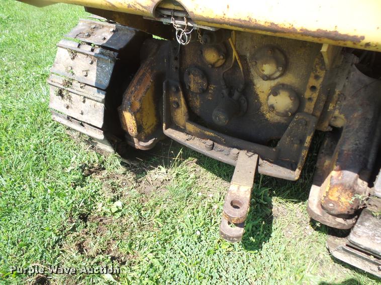 image for item DC5492 1973 Case 450 dozer