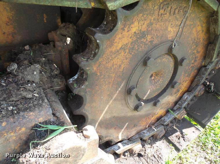 image for item DC5492 1973 Case 450 dozer