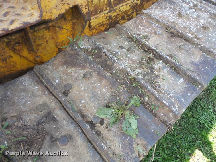 image for item DC5492 1973 Case 450 dozer