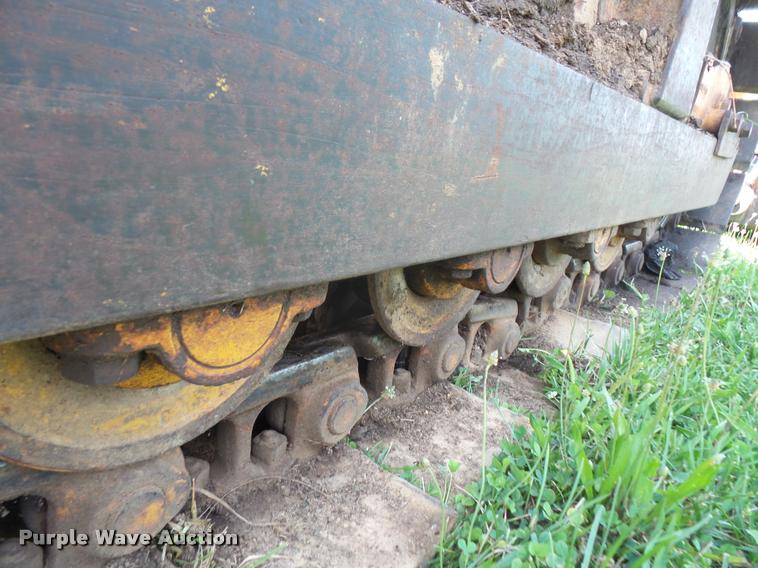 image for item DC5492 1973 Case 450 dozer