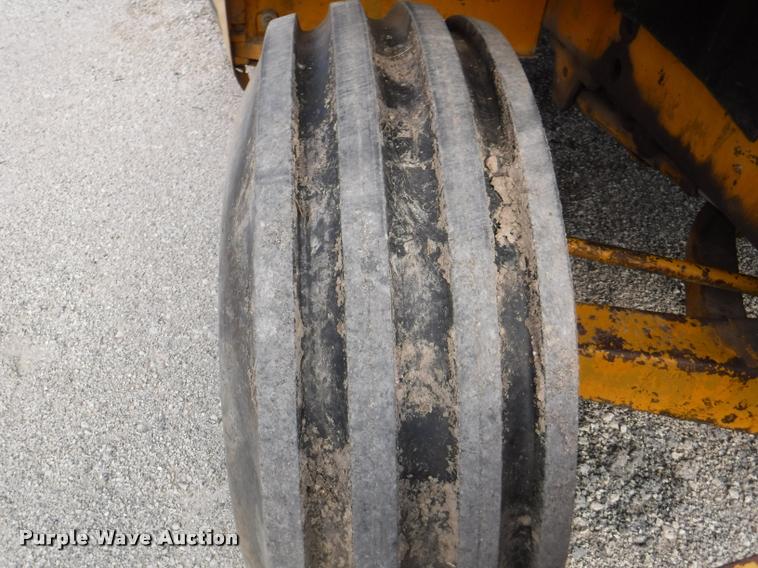 image for item DD0877 John Deere 760A elevating scraper