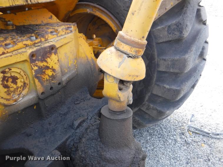 image for item DD0877 John Deere 760A elevating scraper